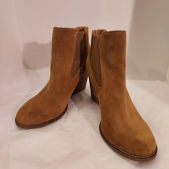 Lucky Brand "Yamka" Tan Suede Leather Wedge Bootes in Size 10 M - Picture 1 of 11
